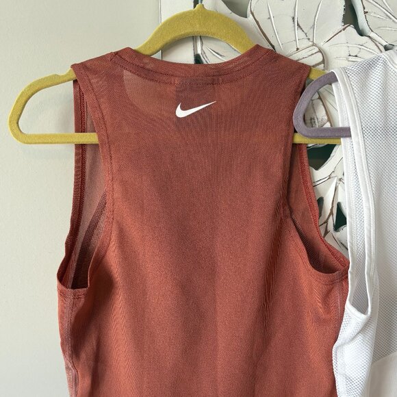 Nike Pro Fit Tank Tops - Set of 2 - NWOT - Picture 4 of 8